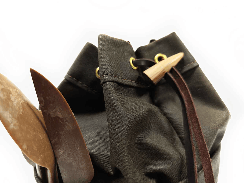 BOLSO BUSHPOT OILSKIN - Young Wild Hunters